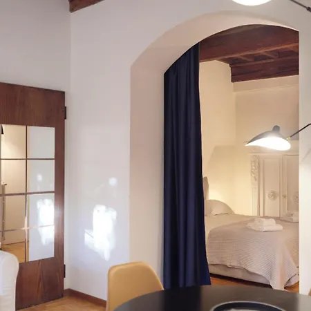 Enchanting With Patio, Lungarno * Florence